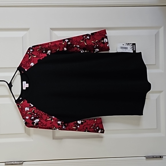 $FREE w/ Purchase: LuLa Roe Randy Baseball Tee w/ Disney Character 3/4 Sleeves - Picture 1 of 11
